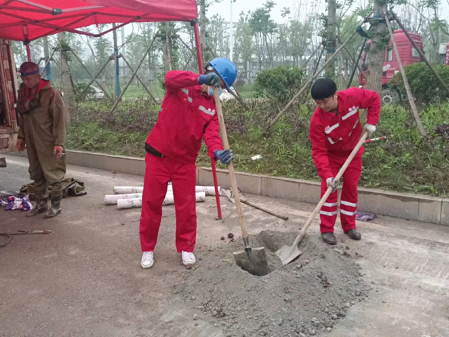 镇康管道疏通哪家好】及时进行市政管道清淤